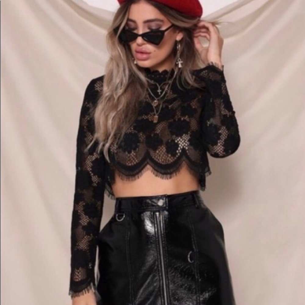RUNAWAY The Label Rosie Lace Top